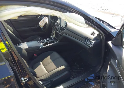 2018 Honda Accord Ex z USA, uszkodzony, nr VIN 1HGCV1F41JA077486